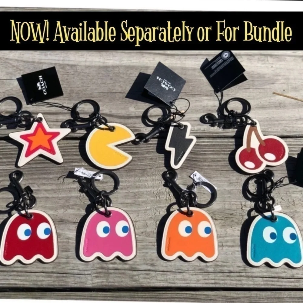 PAC-MAN LEATHER STAR KEYCHAIN CHARM FOB